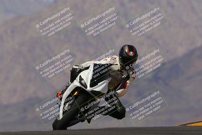 media/Oct-03-2022-Moto Forza (Mon) [[5f077a3730]]/Intermediate Group/Session 4 (Turn 9)/